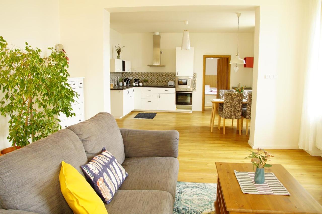 Apartmany U Komina Terezin  Luaran gambar