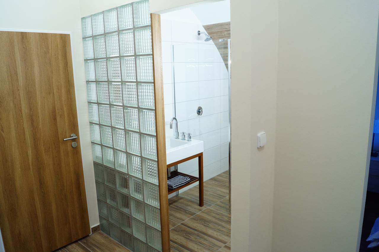 Apartmany U Komina Terezin  Luaran gambar