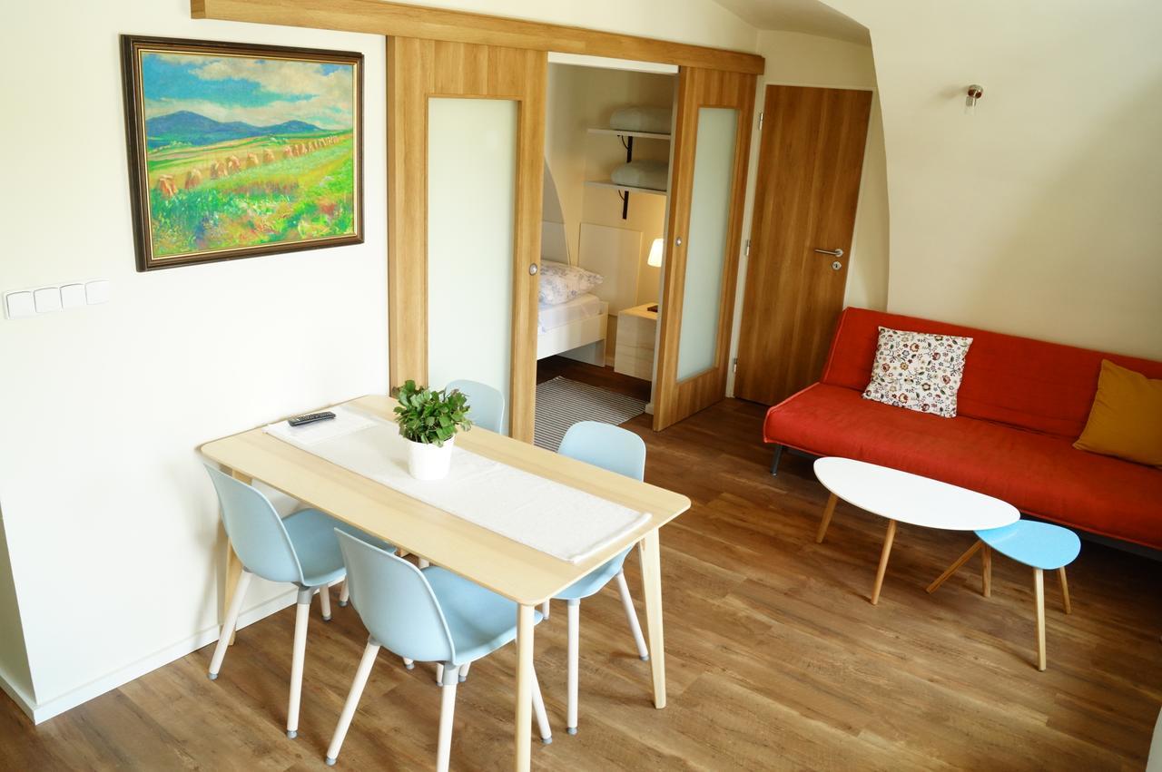 Apartmany U Komina Terezin  Luaran gambar